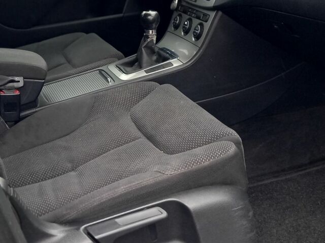 Синій Фольксваген Пассат Варіант, об'ємом двигуна 1.9 л та пробігом 344 тис. км за 2650 $, фото 7 на Automoto.ua