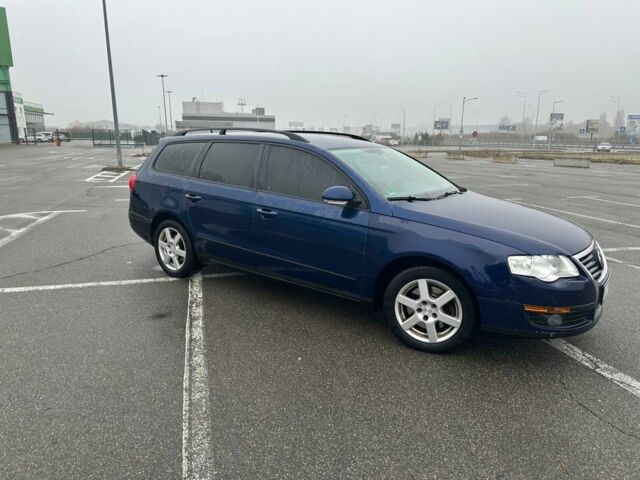 Синий Фольксваген Пассат Вариант, объемом двигателя 1.6 л и пробегом 237 тыс. км за 5600 $, фото 3 на Automoto.ua