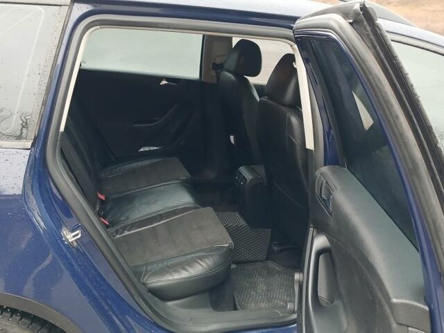 Синій Фольксваген Пассат Варіант, об'ємом двигуна 2 л та пробігом 324 тис. км за 4200 $, фото 12 на Automoto.ua