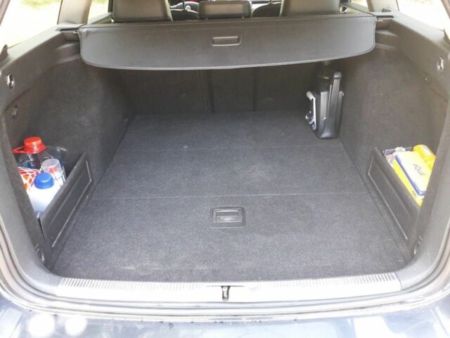 Синий Фольксваген Пассат Вариант, объемом двигателя 2 л и пробегом 294 тыс. км за 6500 $, фото 5 на Automoto.ua