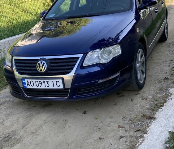 Синій Фольксваген Пассат Варіант, об'ємом двигуна 2 л та пробігом 340 тис. км за 5500 $, фото 9 на Automoto.ua