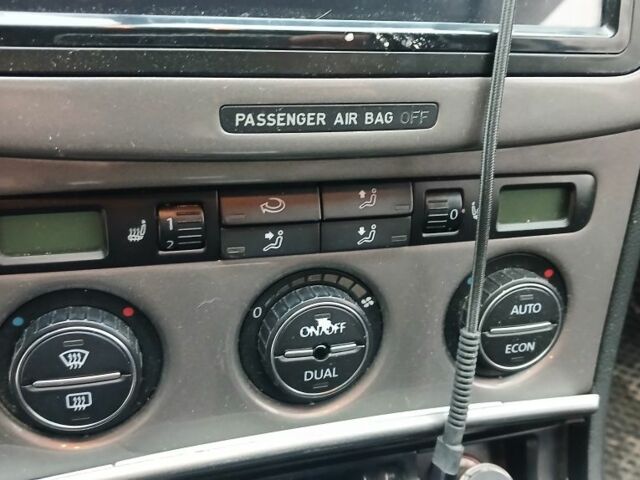 Синій Фольксваген Пассат Варіант, об'ємом двигуна 2 л та пробігом 324 тис. км за 4200 $, фото 18 на Automoto.ua