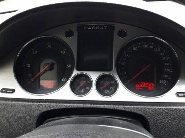 Синий Фольксваген Пассат Вариант, объемом двигателя 2 л и пробегом 294 тыс. км за 6500 $, фото 3 на Automoto.ua