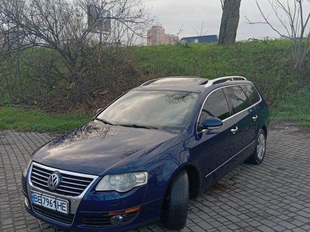 Синий Фольксваген Пассат Вариант, объемом двигателя 2 л и пробегом 425 тыс. км за 7000 $, фото 1 на Automoto.ua