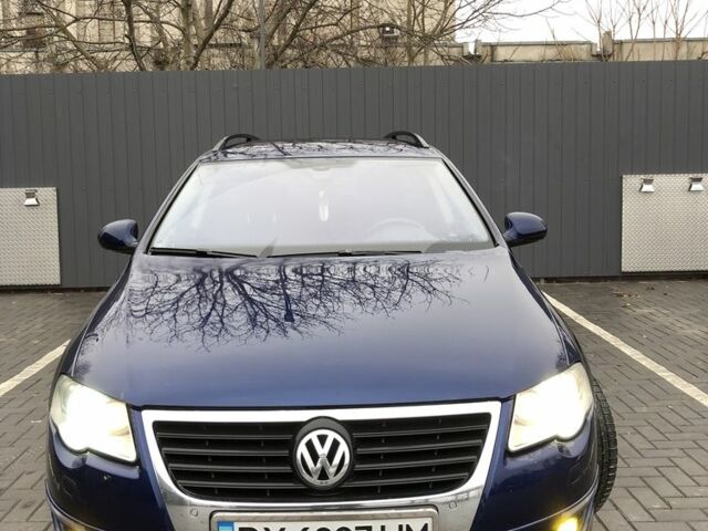 Синий Фольксваген Пассат Вариант, объемом двигателя 2 л и пробегом 350 тыс. км за 6200 $, фото 2 на Automoto.ua