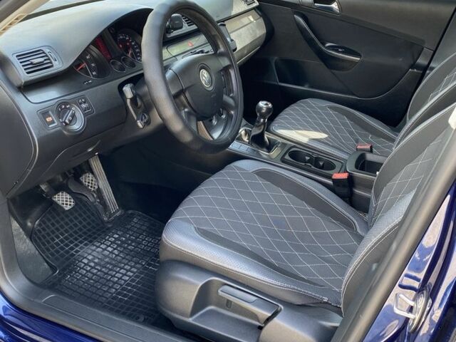 Синий Фольксваген Пассат Вариант, объемом двигателя 1.6 л и пробегом 227 тыс. км за 6500 $, фото 4 на Automoto.ua