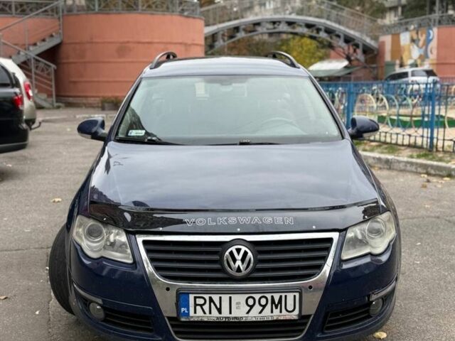 Синий Фольксваген Пассат Вариант, объемом двигателя 2 л и пробегом 334 тыс. км за 2599 $, фото 1 на Automoto.ua