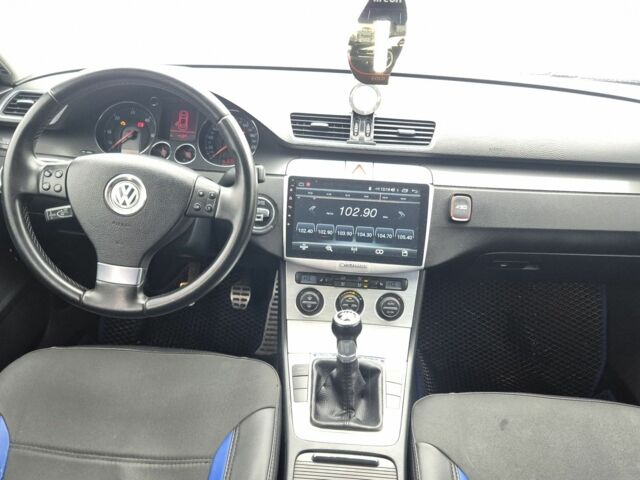 Синій Фольксваген Пассат Варіант, об'ємом двигуна 2 л та пробігом 316 тис. км за 6000 $, фото 12 на Automoto.ua