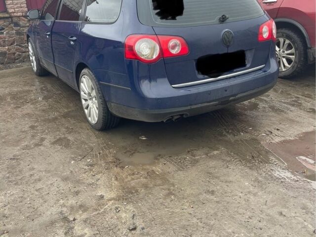 Синий Фольксваген Пассат Вариант, объемом двигателя 1.9 л и пробегом 300 тыс. км за 3300 $, фото 1 на Automoto.ua