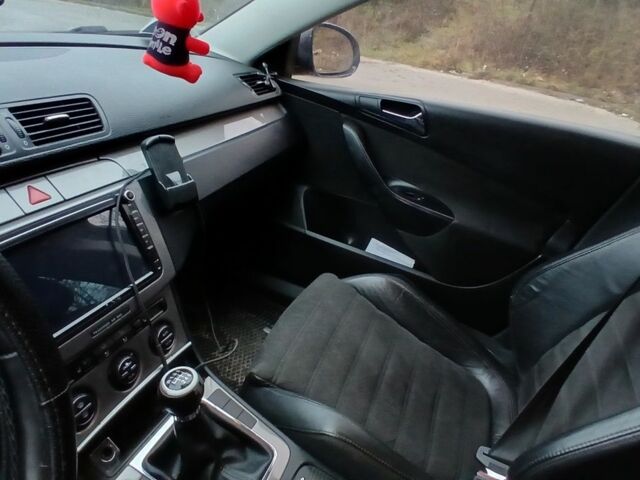 Синій Фольксваген Пассат Варіант, об'ємом двигуна 2 л та пробігом 324 тис. км за 4200 $, фото 19 на Automoto.ua