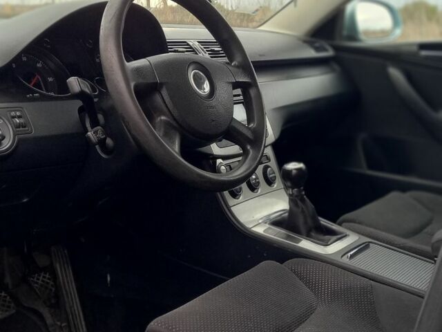 Синій Фольксваген Пассат Варіант, об'ємом двигуна 1.9 л та пробігом 344 тис. км за 2650 $, фото 6 на Automoto.ua