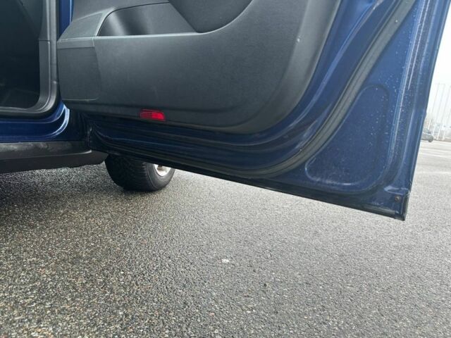 Синий Фольксваген Пассат Вариант, объемом двигателя 1.6 л и пробегом 237 тыс. км за 5600 $, фото 16 на Automoto.ua