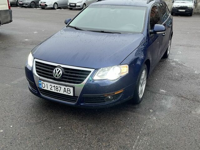 Синій Фольксваген Пассат Варіант, об'ємом двигуна 2 л та пробігом 400 тис. км за 4999 $, фото 1 на Automoto.ua
