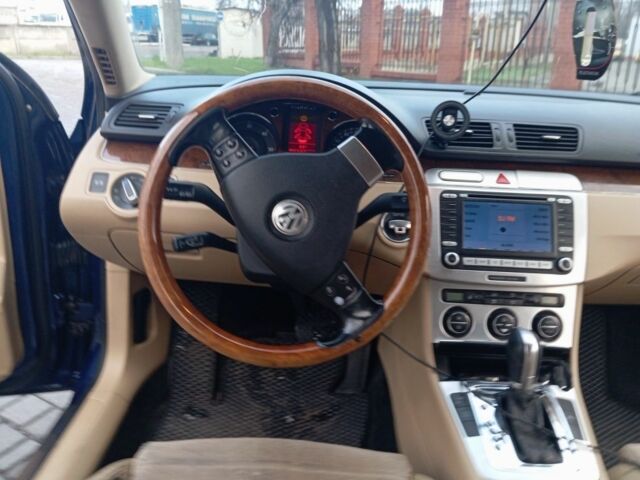 Синий Фольксваген Пассат Вариант, объемом двигателя 2 л и пробегом 425 тыс. км за 7000 $, фото 7 на Automoto.ua