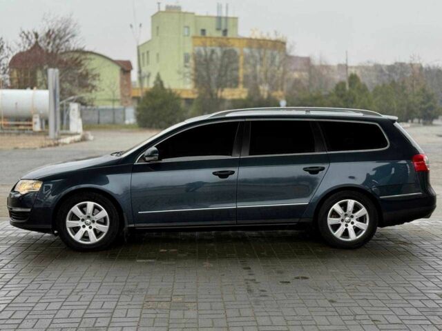 Синий Фольксваген Пассат Вариант, объемом двигателя 2 л и пробегом 234 тыс. км за 5499 $, фото 7 на Automoto.ua