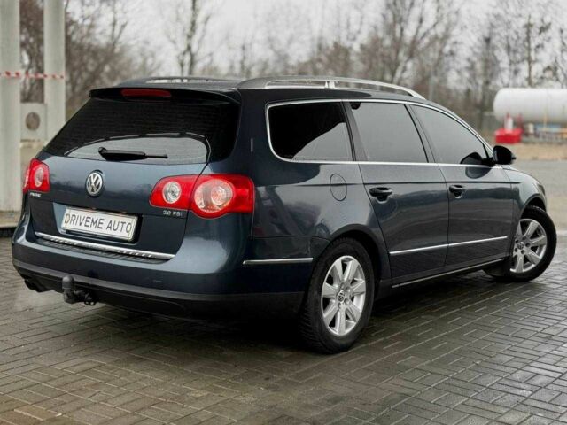 Синий Фольксваген Пассат Вариант, объемом двигателя 2 л и пробегом 234 тыс. км за 5499 $, фото 4 на Automoto.ua