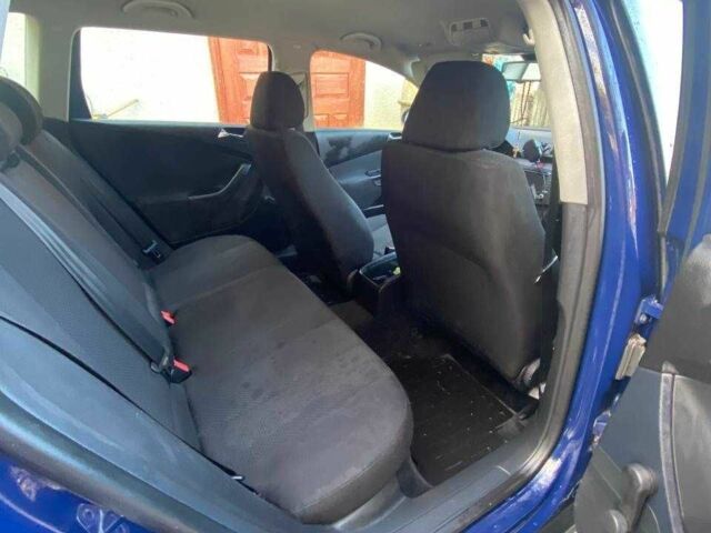 Синій Фольксваген Пассат Варіант, об'ємом двигуна 2 л та пробігом 271 тис. км за 6700 $, фото 12 на Automoto.ua