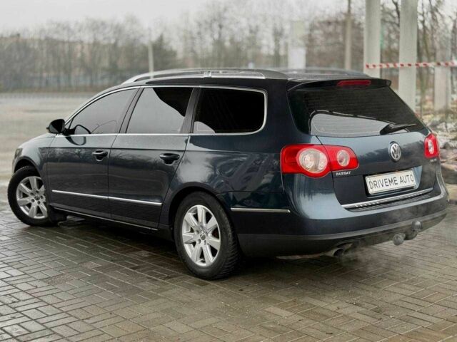 Синий Фольксваген Пассат Вариант, объемом двигателя 2 л и пробегом 234 тыс. км за 5499 $, фото 6 на Automoto.ua
