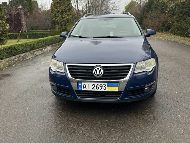 Синій Фольксваген Пассат Варіант, об'ємом двигуна 2 л та пробігом 287 тис. км за 2899 $, фото 19 на Automoto.ua