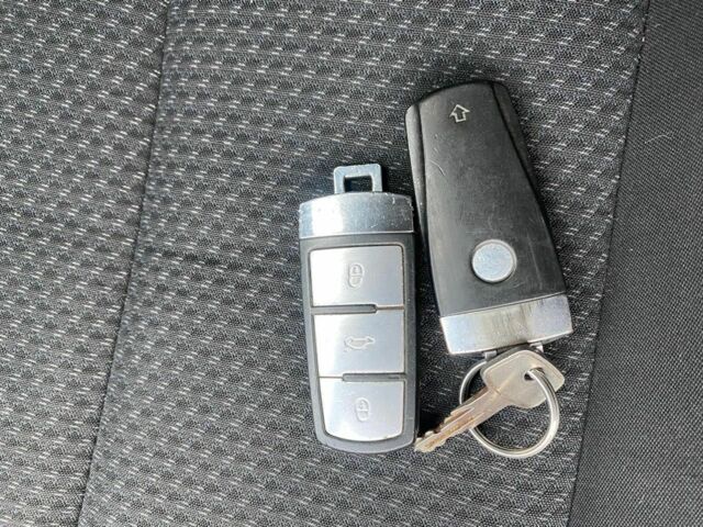 Синий Фольксваген Пассат Вариант, объемом двигателя 1.9 л и пробегом 300 тыс. км за 3300 $, фото 14 на Automoto.ua