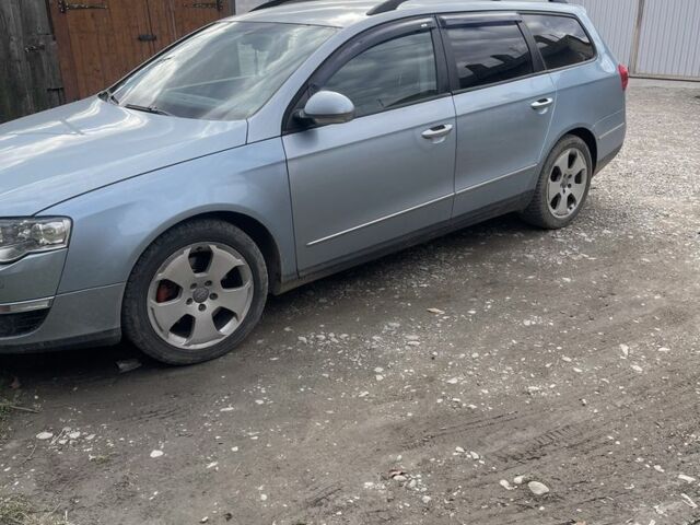 Фольксваген Пассат Вариант 2007 в Новоселица на Automoto.ua Синий Фольксваген Пассат Вариант, объемом двигателя 2 л и пробегом 380 тыс. км за 2913 $, фото 1 на Automoto.ua