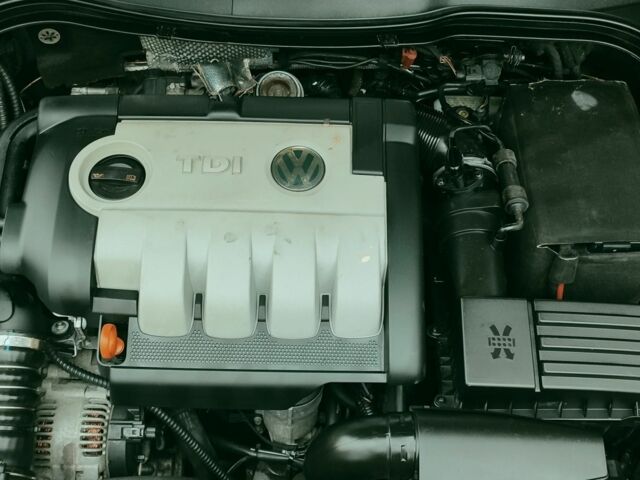 Фольксваген Пассат Вариант 2007 в Мостисках на Automoto.ua Синий Фольксваген Пассат Вариант, объемом двигателя 2 л и пробегом 317 тыс. км за 5300 $, фото 4 на Automoto.ua