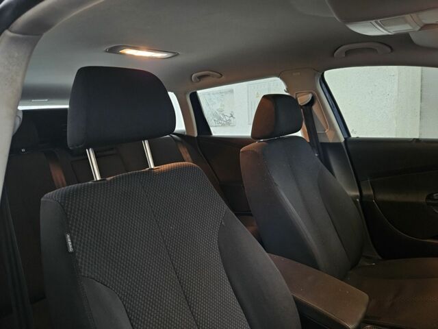 Синій Фольксваген Пассат Варіант, об'ємом двигуна 2 л та пробігом 360 тис. км за 2800 $, фото 10 на Automoto.ua