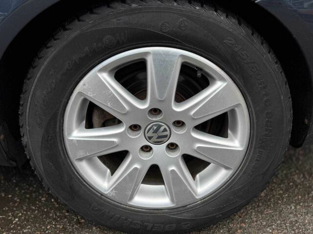 Синий Фольксваген Пассат Вариант, объемом двигателя 2 л и пробегом 234 тыс. км за 5499 $, фото 17 на Automoto.ua