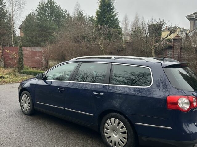 Синій Фольксваген Пассат Варіант, об'ємом двигуна 2 л та пробігом 287 тис. км за 2899 $, фото 4 на Automoto.ua