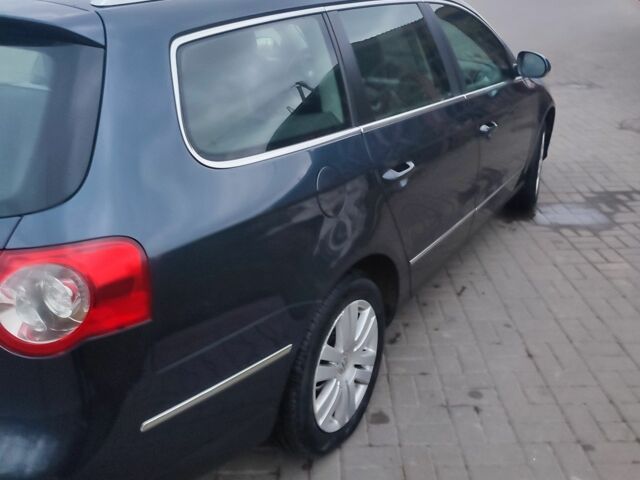 Синий Фольксваген Пассат Вариант, объемом двигателя 2 л и пробегом 289 тыс. км за 6400 $, фото 5 на Automoto.ua