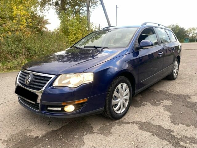 Синий Фольксваген Пассат Вариант, объемом двигателя 1.9 л и пробегом 300 тыс. км за 3300 $, фото 1 на Automoto.ua