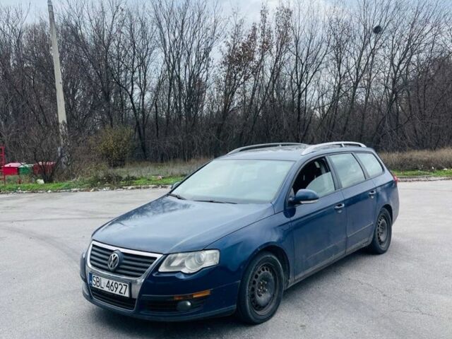 Синий Фольксваген Пассат Вариант, объемом двигателя 2 л и пробегом 230 тыс. км за 2000 $, фото 2 на Automoto.ua