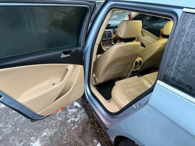 Синій Фольксваген Пассат Варіант, об'ємом двигуна 2 л та пробігом 250 тис. км за 4700 $, фото 5 на Automoto.ua