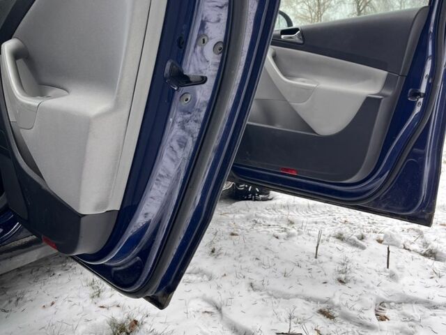 Синій Фольксваген Пассат Варіант, об'ємом двигуна 1.9 л та пробігом 400 тис. км за 2200 $, фото 7 на Automoto.ua