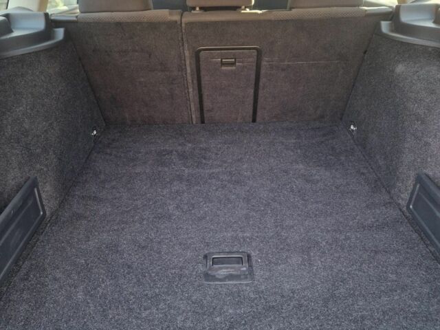 Синий Фольксваген Пассат Вариант, объемом двигателя 1.6 л и пробегом 250 тыс. км за 5556 $, фото 8 на Automoto.ua