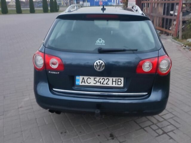 Синий Фольксваген Пассат Вариант, объемом двигателя 2 л и пробегом 289 тыс. км за 6400 $, фото 4 на Automoto.ua