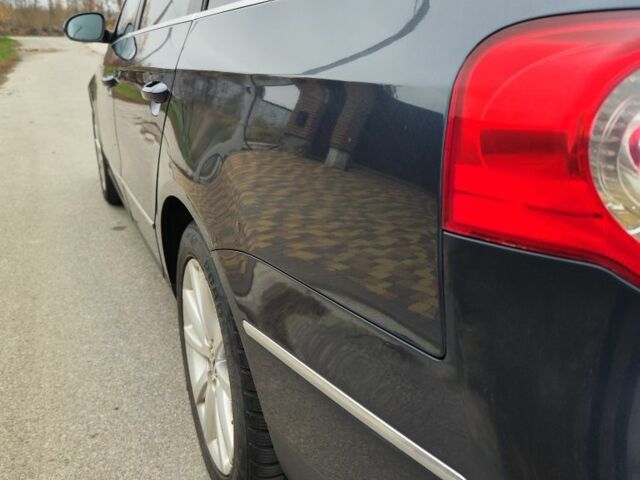 Синий Фольксваген Пассат Вариант, объемом двигателя 2 л и пробегом 239 тыс. км за 2750 $, фото 4 на Automoto.ua