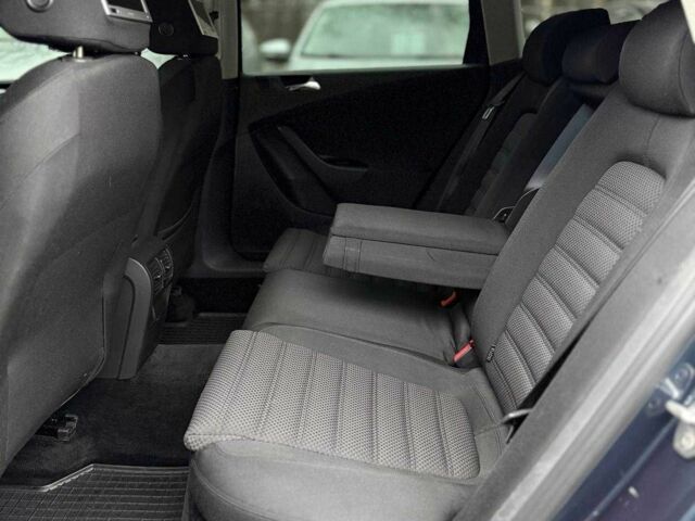 Синий Фольксваген Пассат Вариант, объемом двигателя 2 л и пробегом 234 тыс. км за 5499 $, фото 11 на Automoto.ua