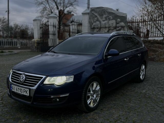 Синій Фольксваген Пассат Варіант, об'ємом двигуна 2 л та пробігом 272 тис. км за 6499 $, фото 1 на Automoto.ua