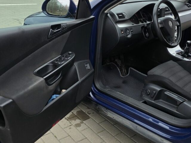 Синий Фольксваген Пассат Вариант, объемом двигателя 2 л и пробегом 350 тыс. км за 4333 $, фото 20 на Automoto.ua