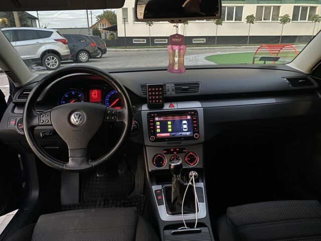 Фольксваген Пассат Вариант 2007 в Вараш (Кузнецовск) на Automoto.ua Синий Фольксваген Пассат Вариант, объемом двигателя 2 л и пробегом 300 тыс. км за 2950 $, фото 7 на Automoto.ua