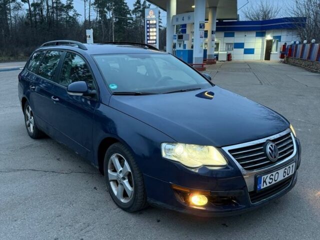 Синій Фольксваген Пассат Варіант, об'ємом двигуна 2 л та пробігом 284 тис. км за 2800 $, фото 1 на Automoto.ua