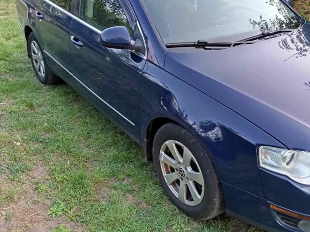 Синий Фольксваген Пассат Вариант, объемом двигателя 2 л и пробегом 500 тыс. км за 6000 $, фото 4 на Automoto.ua