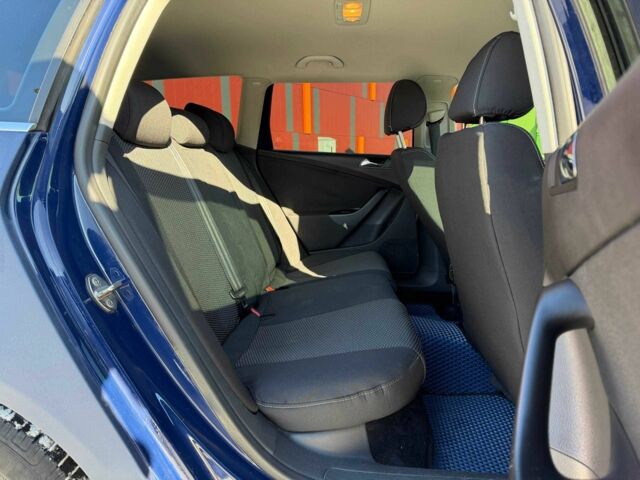 Синій Фольксваген Пассат Варіант, об'ємом двигуна 1.6 л та пробігом 303 тис. км за 5790 $, фото 10 на Automoto.ua