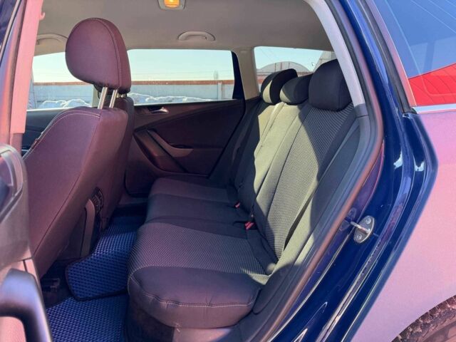 Синій Фольксваген Пассат Варіант, об'ємом двигуна 1.6 л та пробігом 303 тис. км за 5790 $, фото 8 на Automoto.ua