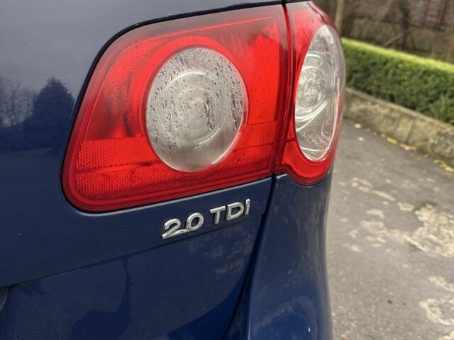 Синій Фольксваген Пассат Варіант, об'ємом двигуна 2 л та пробігом 287 тис. км за 2899 $, фото 9 на Automoto.ua