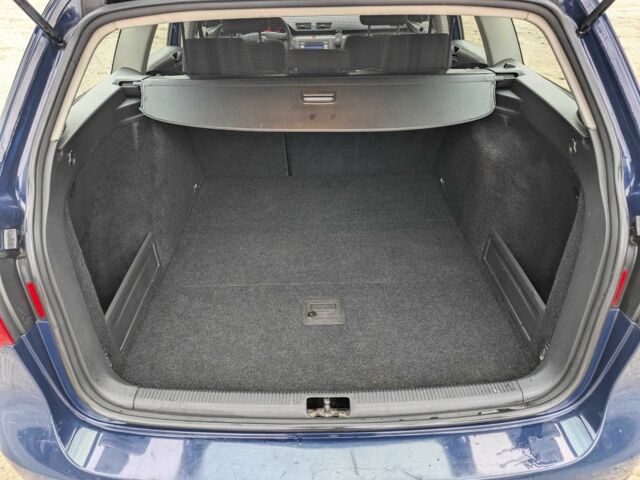 Синий Фольксваген Пассат Вариант, объемом двигателя 1.9 л и пробегом 346 тыс. км за 2999 $, фото 19 на Automoto.ua