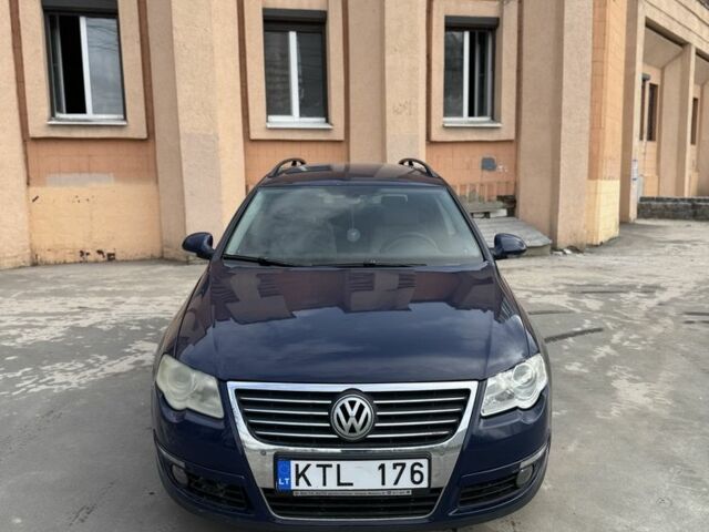 Синий Фольксваген Пассат Вариант, объемом двигателя 0 л и пробегом 280 тыс. км за 3000 $, фото 2 на Automoto.ua