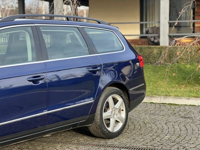 Синій Фольксваген Пассат Варіант, об'ємом двигуна 2 л та пробігом 285 тис. км за 5450 $, фото 5 на Automoto.ua