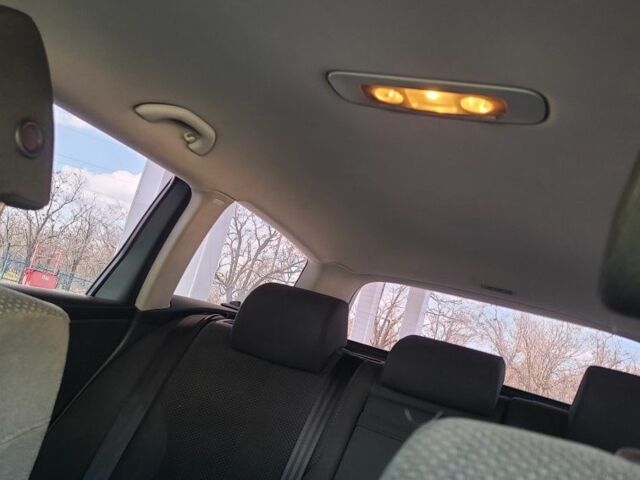 Синий Фольксваген Пассат Вариант, объемом двигателя 2 л и пробегом 297 тыс. км за 4700 $, фото 12 на Automoto.ua